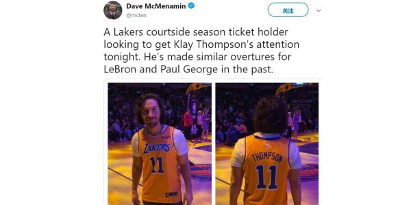 Los fanáticos de Los Angeles Lakers visten camisetas de Thompson Los fanáticos de Los Angeles Lakers visten camisetas de Thompson